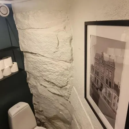 Big And Cozy In The Middle Of *